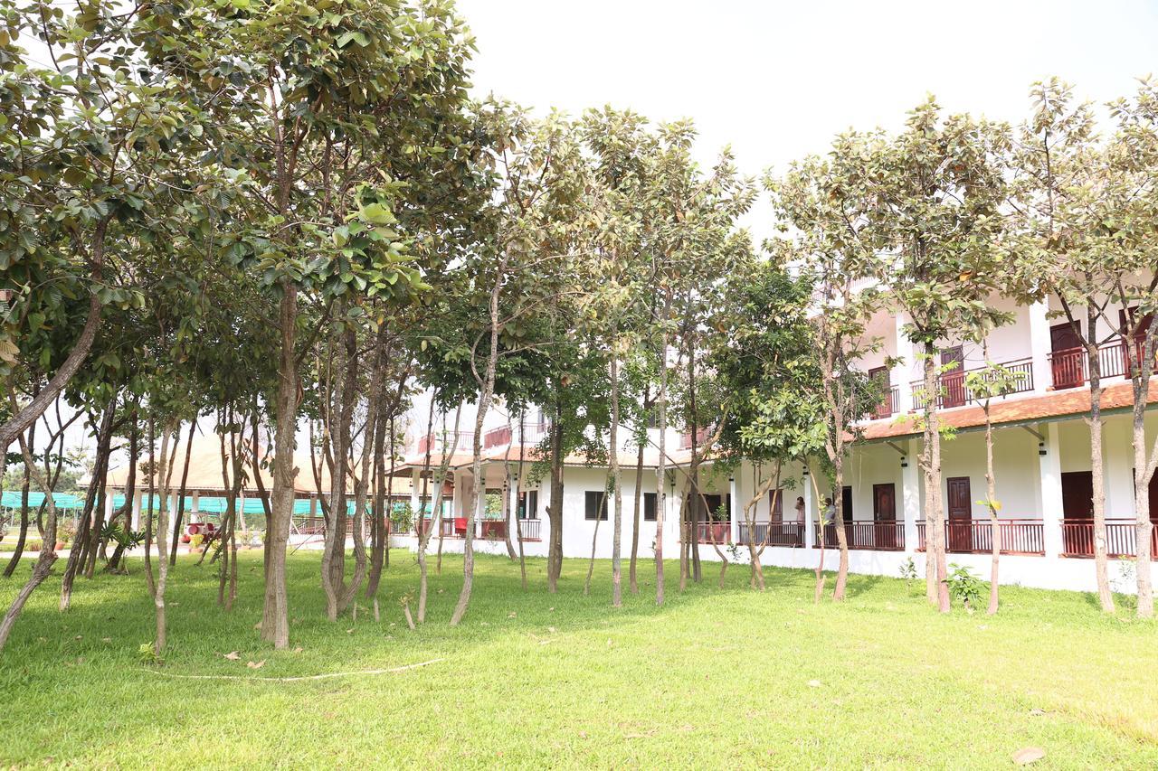 Samrith Hotel Kampong Thom Exterior photo