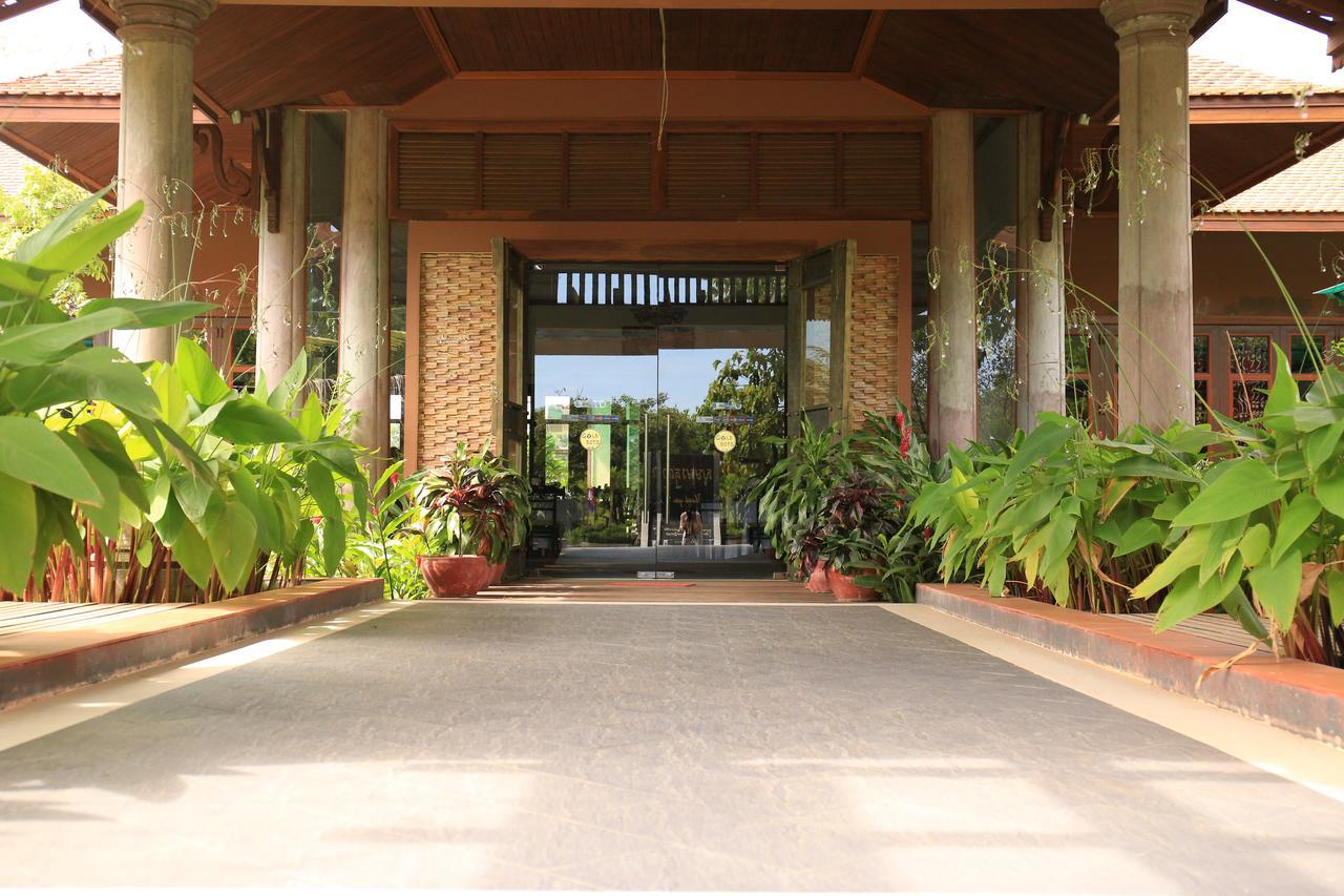 Samrith Hotel Kampong Thom Exterior photo