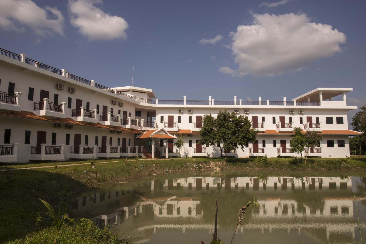 Samrith Hotel Kampong Thom Exterior photo